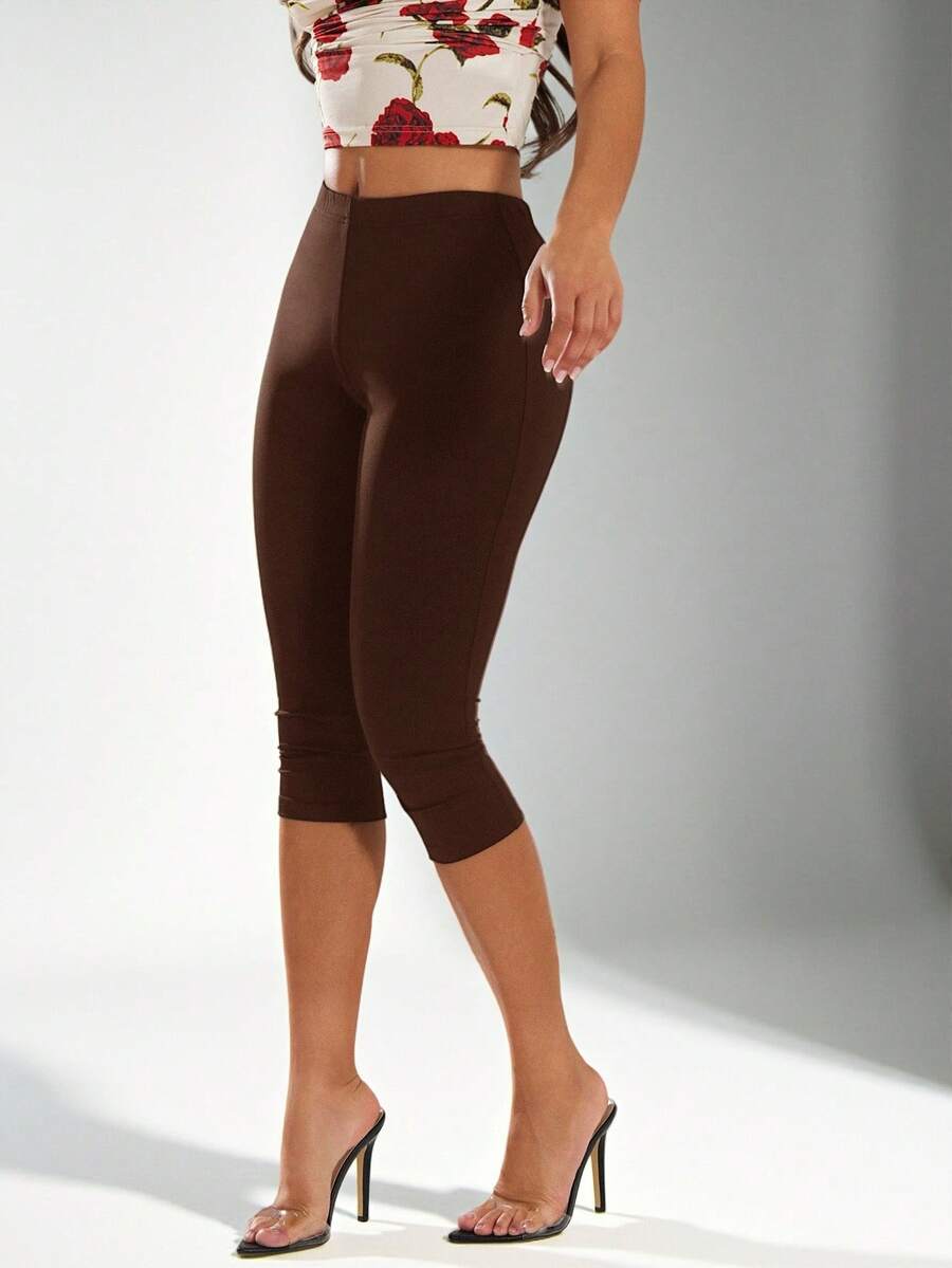 brown high stretch form fitting capri leggings