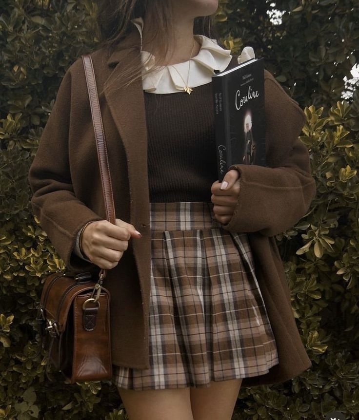 dark academia look 15
